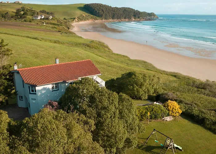 Wishome-la Casa Mas Especial De Oyambre, Comillas בית נופש